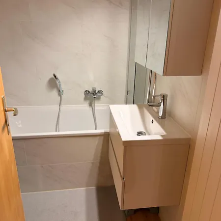 , 2 Pièces Marana *